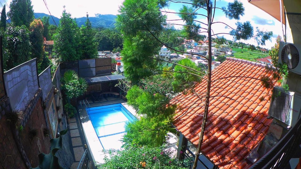 Villa Dira Bogor Luaran gambar